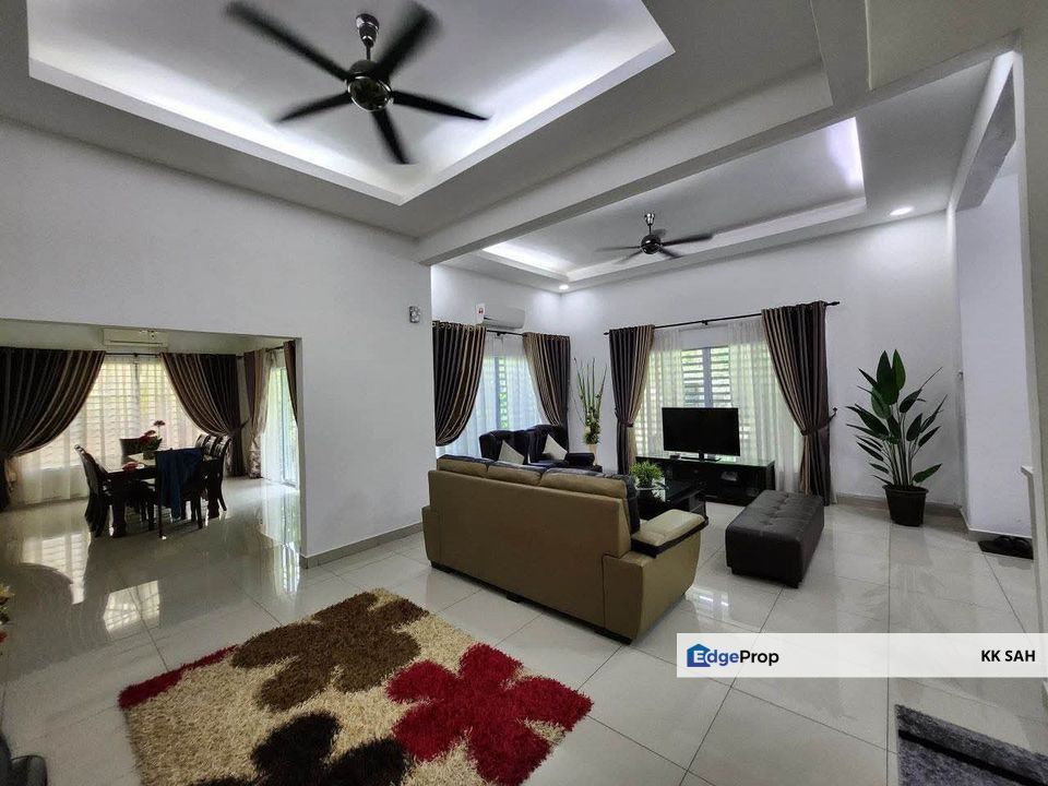 (FULLY FURNISHED + FACING OPEN) 2 STOREY SEMI-D @ BANDAR TASIK KESUMA, Selangor, Semenyih