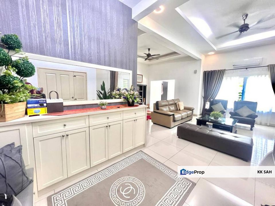 (FULLY FURNISHED + FACING OPEN) 2 STOREY SEMI-D @ BANDAR TASIK KESUMA, Selangor, Semenyih