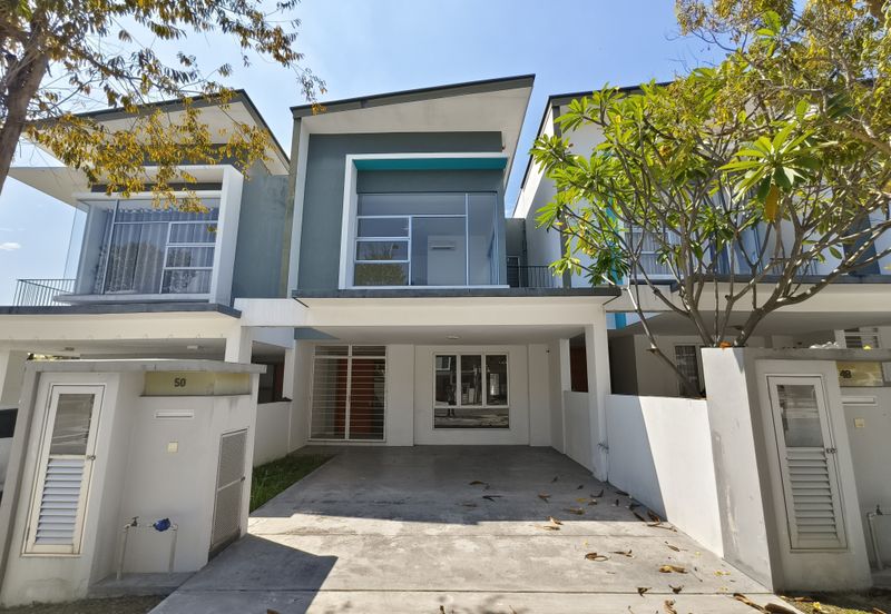 Parkfield Residences, Tropicana Heights