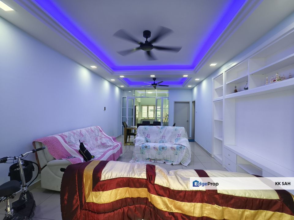 (RENOVATED + FURNISHED) 2 STOREY @ TAMAN SEMPURNA DAMAI, SEMENYIH, Selangor, Semenyih