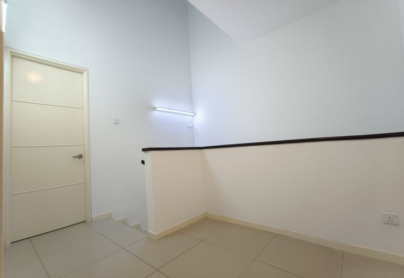 Parkfield Residences, Tropicana Heights