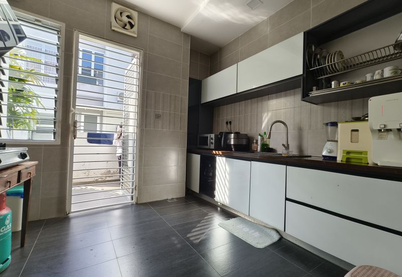 Parkfield Residences, Tropicana Heights