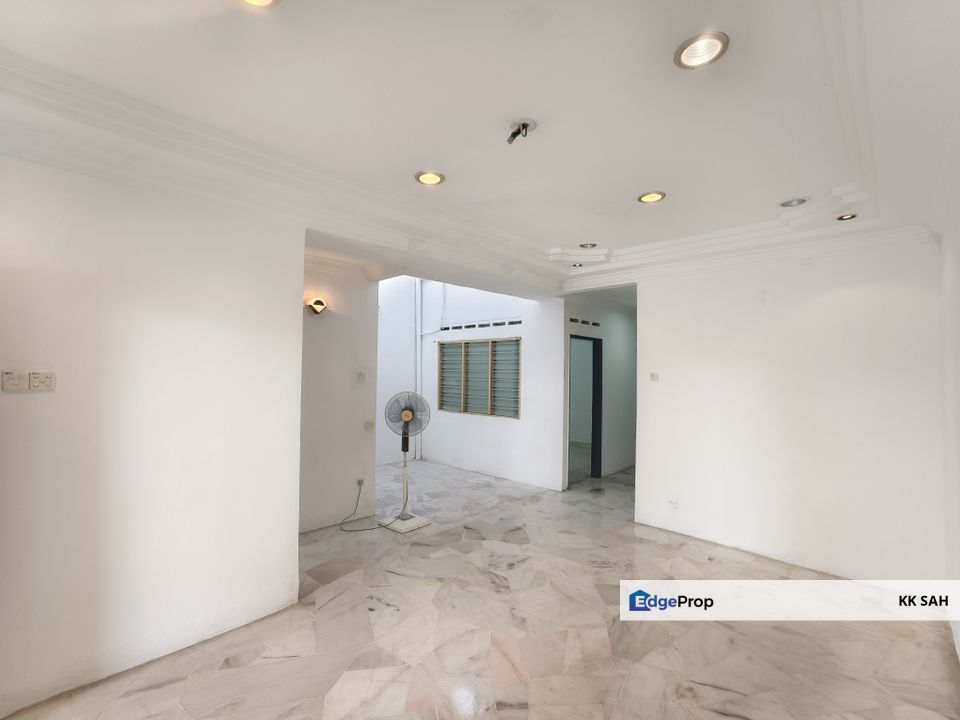 (FULL LOAN RENOVATED FACING OPEN) 1 STOREY @ TAMAN DESA SEMENYIH, Selangor, Semenyih