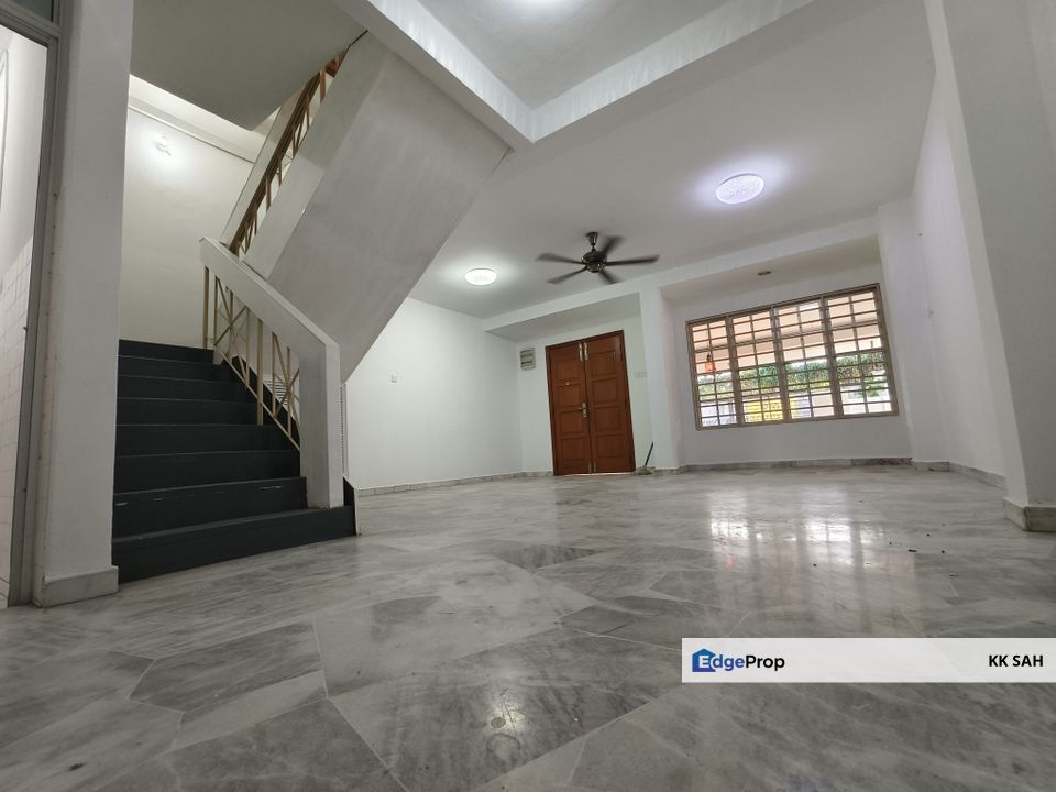 (FULLY RENOVATED + NO FACING HOUSE) 2 STOREY @ TAMAN SRI KOTA, SUNGAI CHUA, Selangor, Kajang
