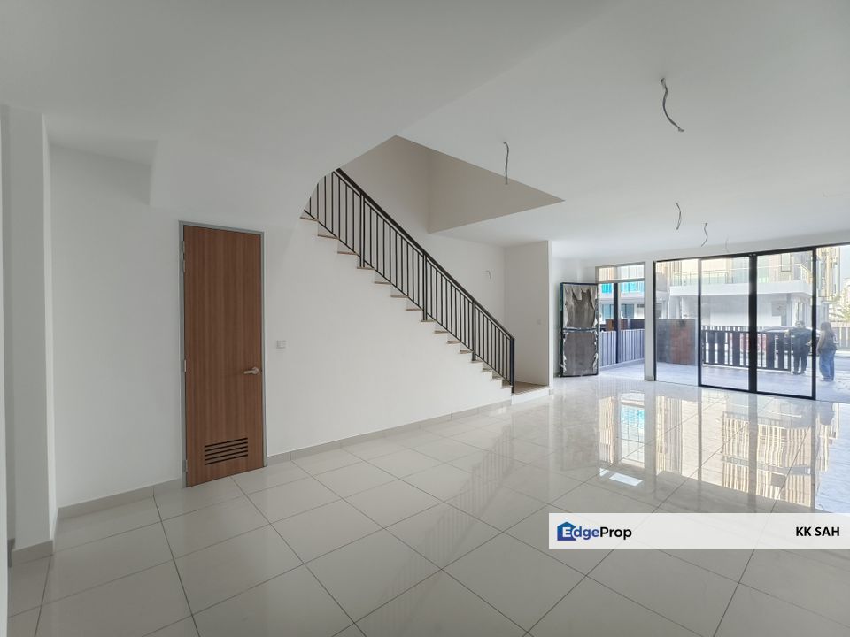 (BRAND NEW) 3 STOREY SUPERLINK @ TAMAN PUCHONG LAGENDA, PUCHONG, Selangor, Puchong