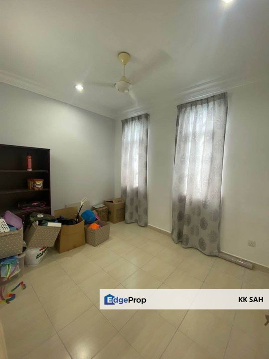 (FULL LOAN + RENOVATED) 2 STOREY END LOT @ TAMAN JELOK IMPIAN, KAJANG, Selangor, Kajang