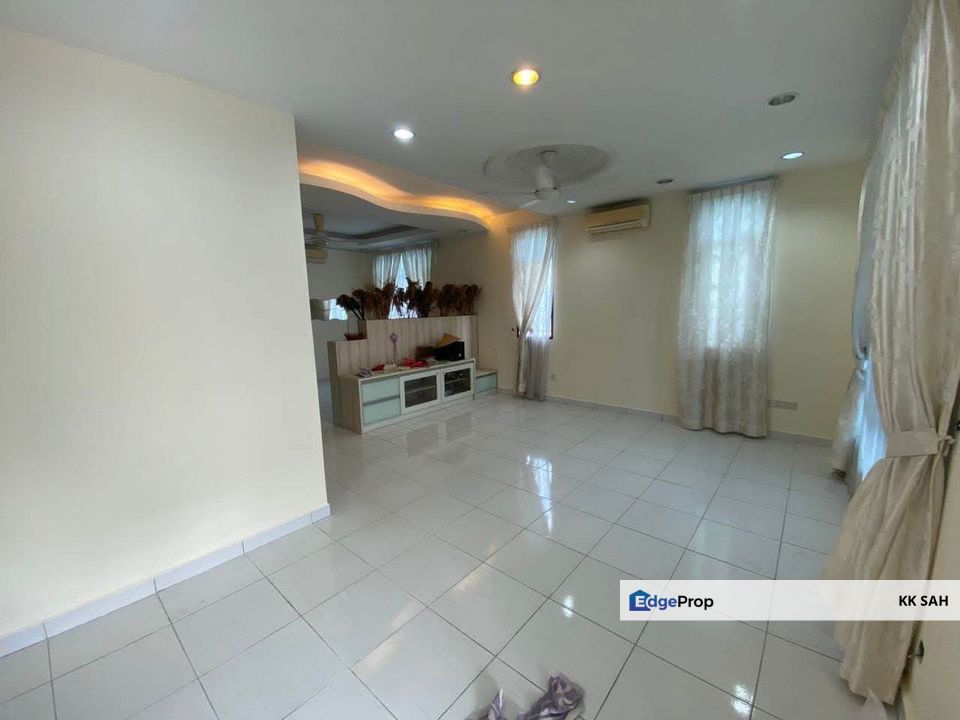 (FULL LOAN + RENOVATED) 2 STOREY END LOT @ TAMAN JELOK IMPIAN, KAJANG, Selangor, Kajang