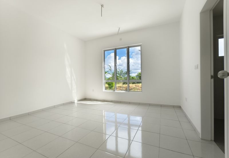 Cradleton @ Eco Majestic