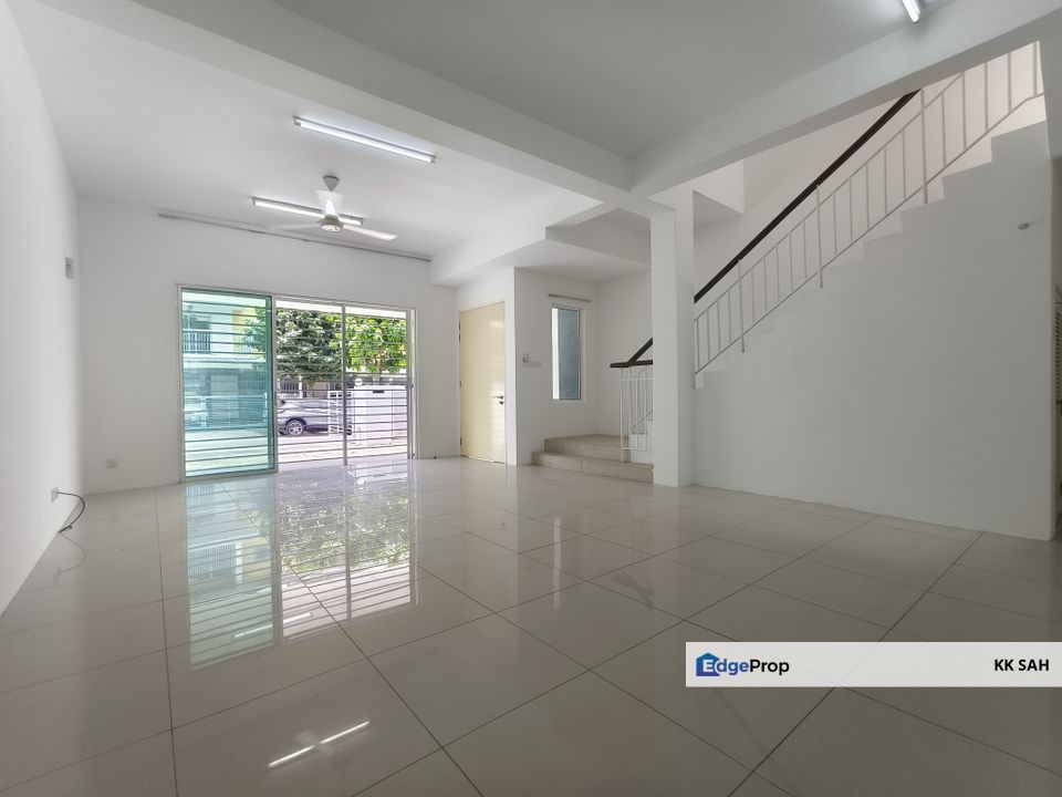 (22x65 FULL LOAN) 2 STOREY @ TAMAN NADAYU 92, KAJANG 2, Selangor, Kajang
