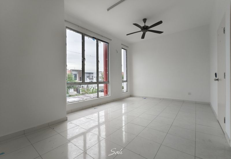 Cradleton @ Eco Majestic