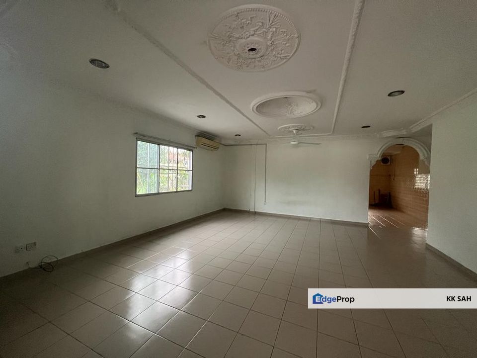 (RENOVATED END LOT + GOOD CONDITION) 2 STOREY @ TAMAN SERI EMAS, SUNGAI CHUA, Selangor, Kajang