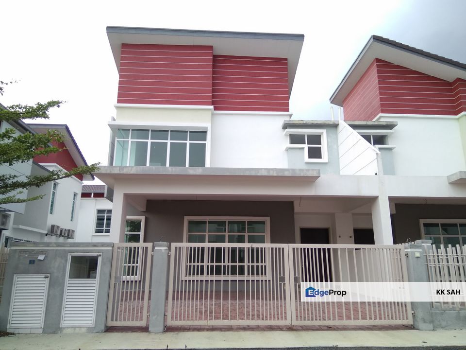 (FULL LOAN) 2 STOREY SEMI-D @ (LAVENDER) TAMAN PELANGI SEMENYIH 2, Selangor, Semenyih