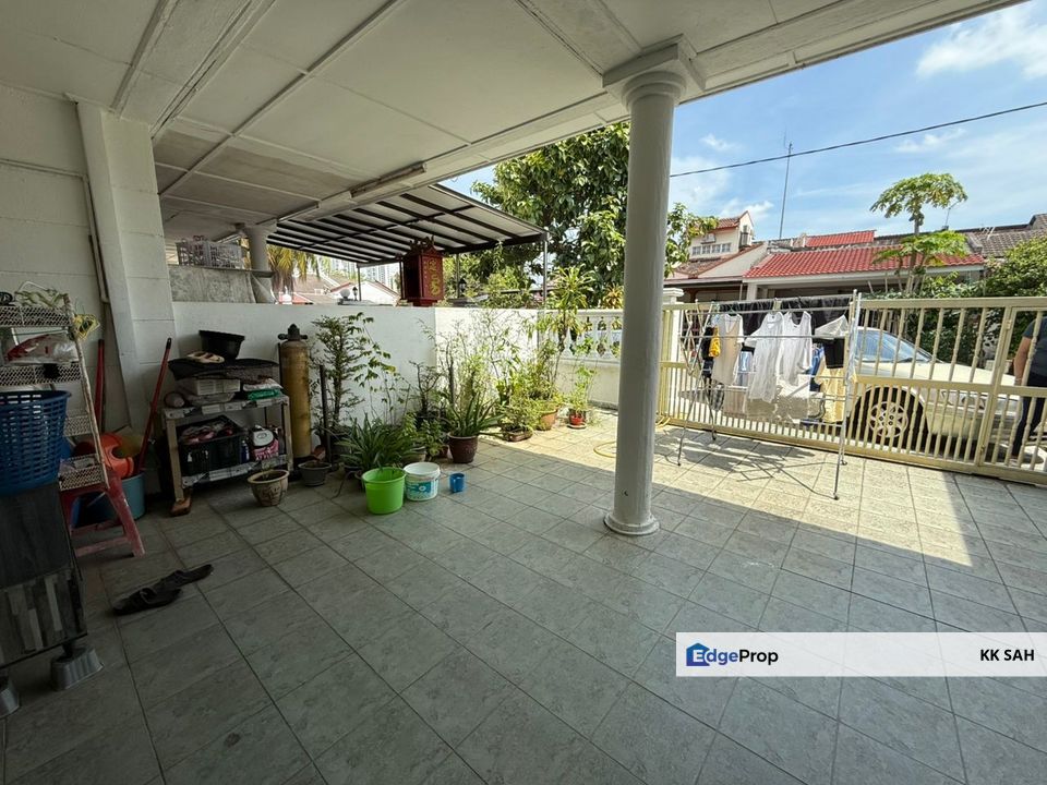 (RENOVATED + FULLY EXTENDED) 1 STOREY TERRACE @ TAMAN KINRARA (SEKSYEN 1), Selangor, Puchong