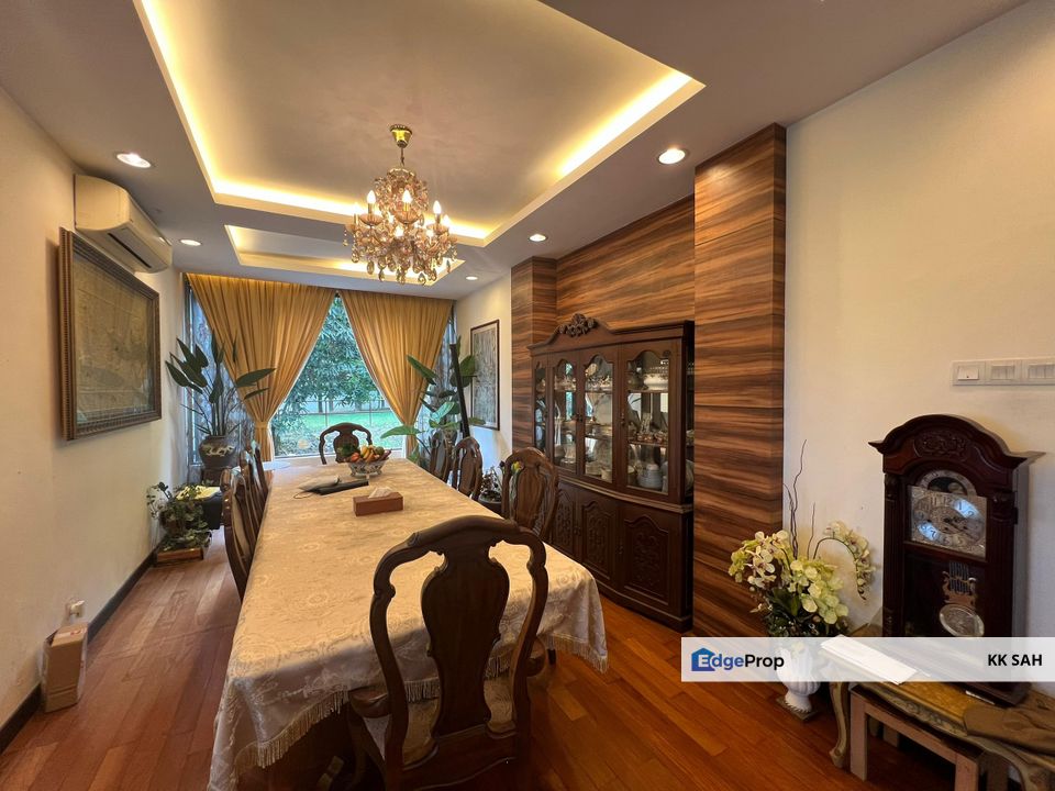 (LUXURY RENO + PRIVATE POOL) 2.5 STOREY BUNGALOW @ SAUJANA VILLA, KAJANG, Selangor, Kajang