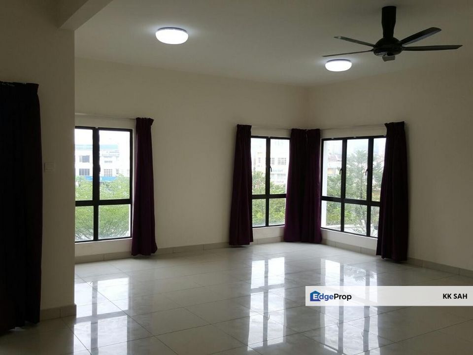 2.5 STOREY BUNGALOW @ SAUJANA VILLA, KAJANG, Selangor, Kajang