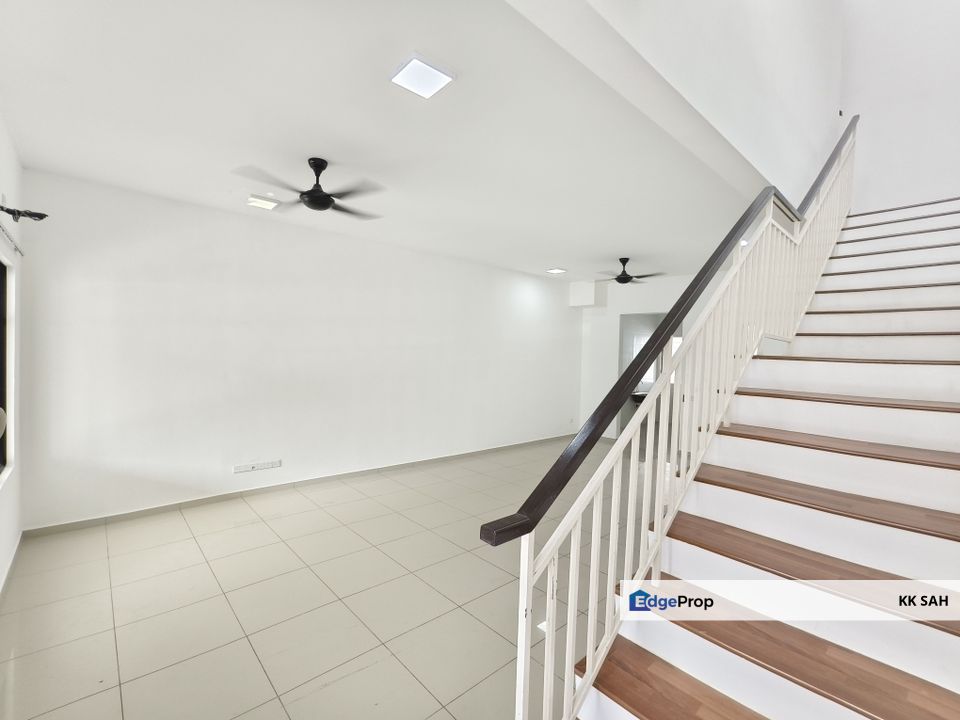(FULL LOAN + MOVE IN CONDITION) 2 STOREY @ ECO MAJESTIC, SEMENYIH, Selangor, Semenyih