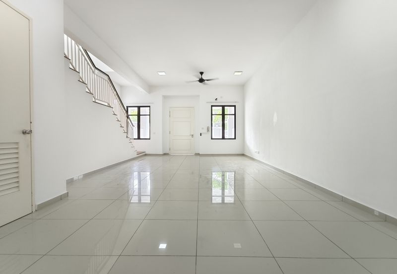 Cradleton @ Eco Majestic