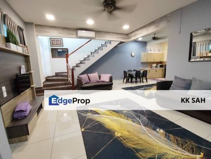 (FULLY RENOVATED) 2 STOREY SUPERLINK @ TIARA EAST, SEMENYIH, Selangor, Semenyih