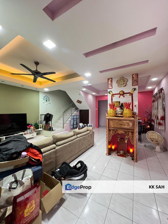 (FULLY RENOVATED + EXTRA LAND) 2 STOREY END LOT @ TAMAN SEPAKAT INDAH 2, KAJANG, Selangor, Kajang