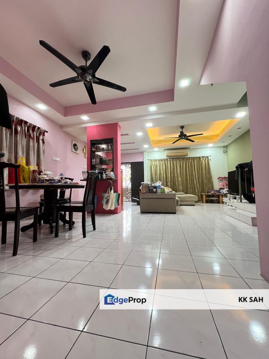 (FULLY RENOVATED + EXTRA LAND) 2 STOREY END LOT @ TAMAN SEPAKAT INDAH 2, KAJANG, Selangor, Kajang