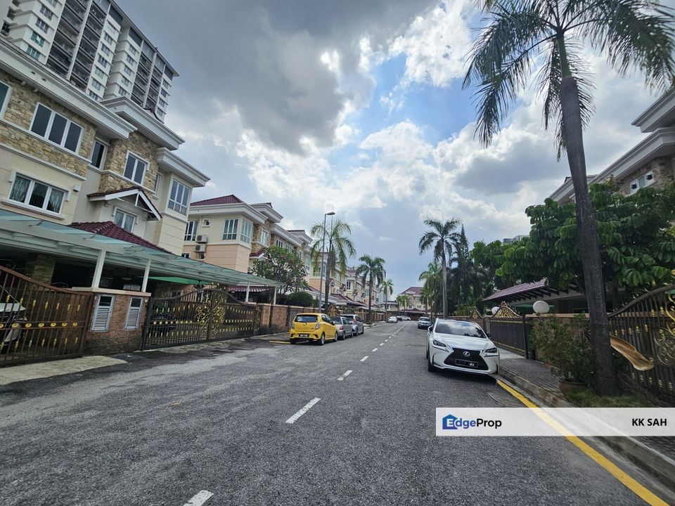 (FULL LOAN + RENOVATED + CLUBHOUSE) 3 STOREY SEMI-D @ 1080 RESIDENCES, KAJANG, Kuala Lumpur, Salak Selatan