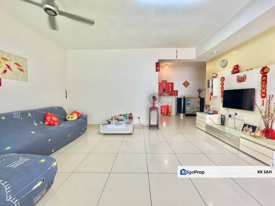 (FULLY RENOVATED + CASH BACK) 2 STOREY SUPERLINK @ TIARA EAST, SEMENYIH, Selangor, Semenyih