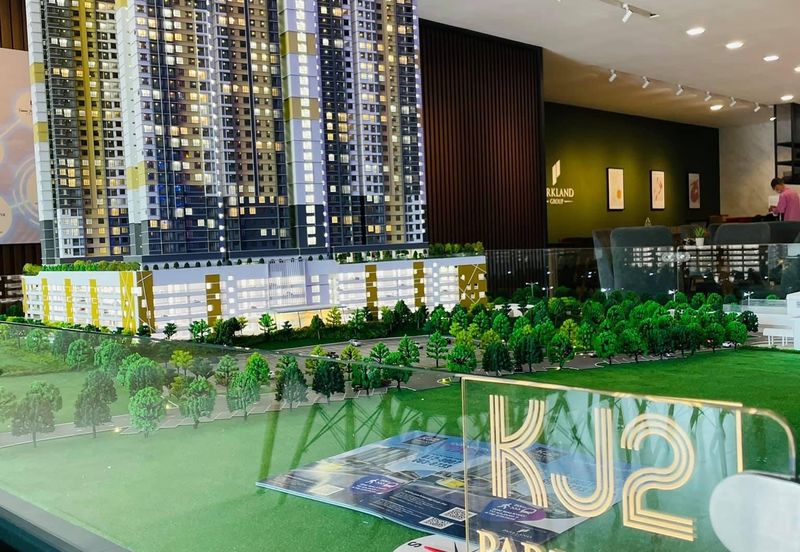 KJ2 Parkland Residence