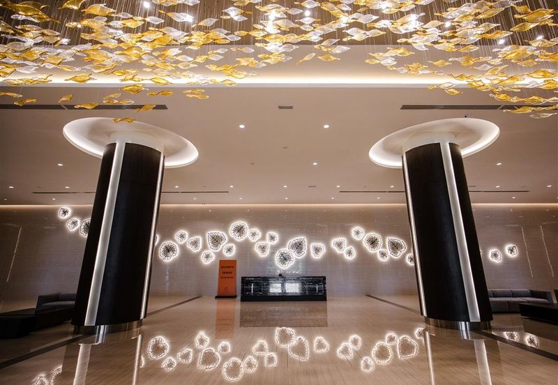 28 Boulevard (28 BLVD)