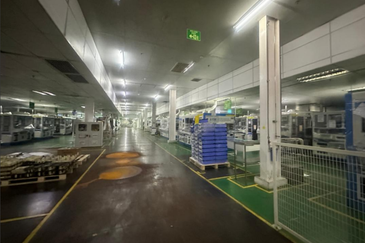 Kawasan Perusahaan Bebas Perai (I)