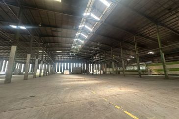 Bandar Laguna Merbok