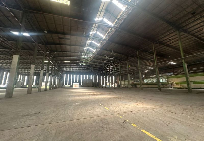 Bandar Laguna Merbok