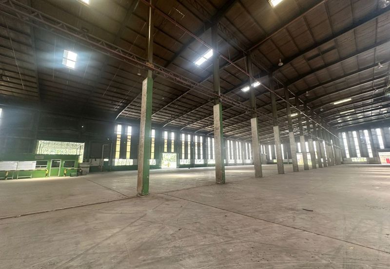 Bandar Laguna Merbok