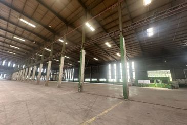 Bandar Laguna Merbok