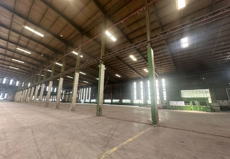 Bandar Laguna Merbok