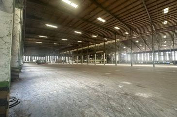 Bandar Laguna Merbok