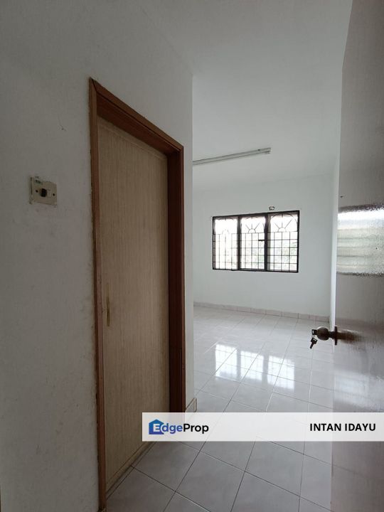Apartment Cempaka Taman Bunga Raya, Rawang, Selangor, Rawang
