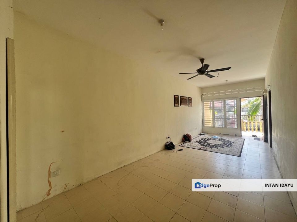 Semi D Cluster Single Storey at Taman Banting Baru, Selangor, Banting