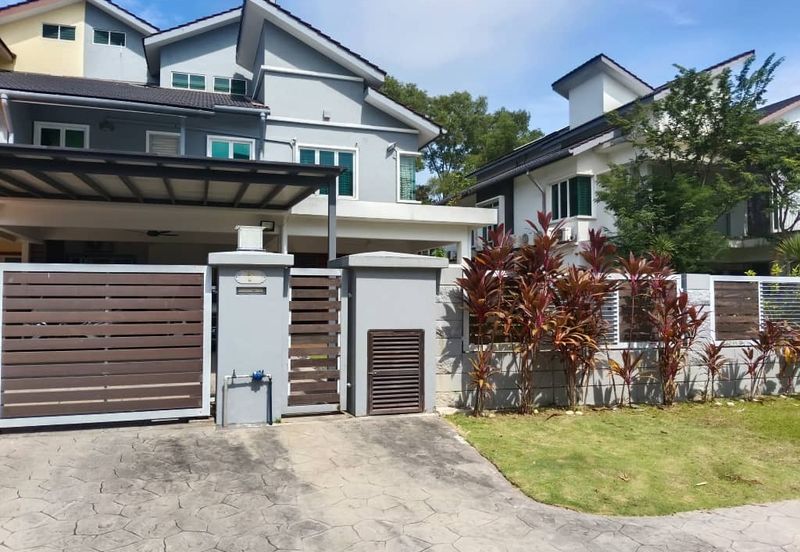 Kristal Court, Seksyen 7