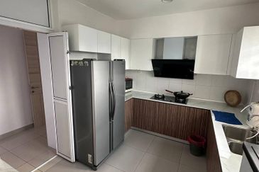 Seasons Luxury Apartments @ Amara Larkin