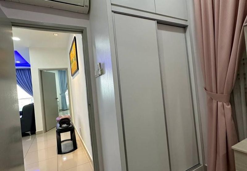 Seasons Luxury Apartments @ Amara Larkin