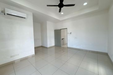 Jalan Seri Austin 6/11