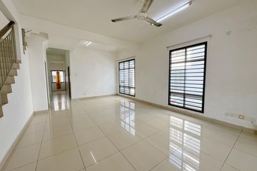 Jalan Seri Austin 6/11