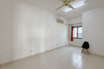 Jalan Seri Austin 6/11