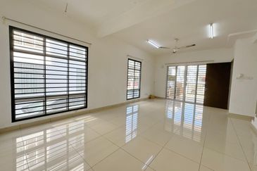 Jalan Seri Austin 6/11