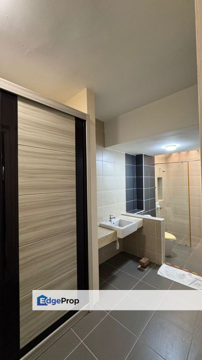 Taman Perling 2 Storey Endlot For Sale , Johor, Johor Bahru