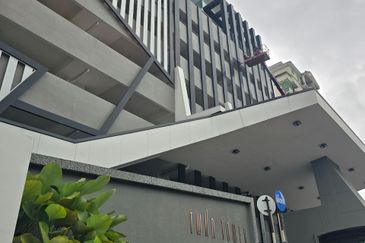 Twin Tower Residence