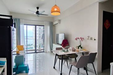 Baypoint @ Country Garden Danga Bay