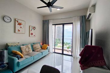 Baypoint @ Country Garden Danga Bay