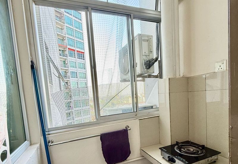 Dedaun Hijau (Greenfield Regency)