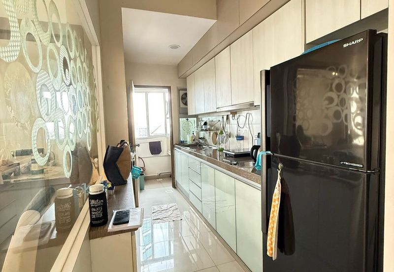 Dedaun Hijau (Greenfield Regency)